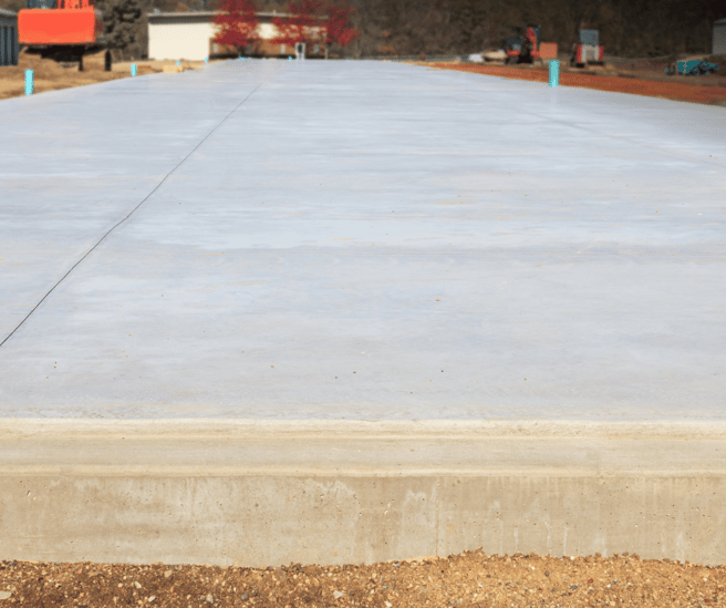 Fresh concrete slab with static joints