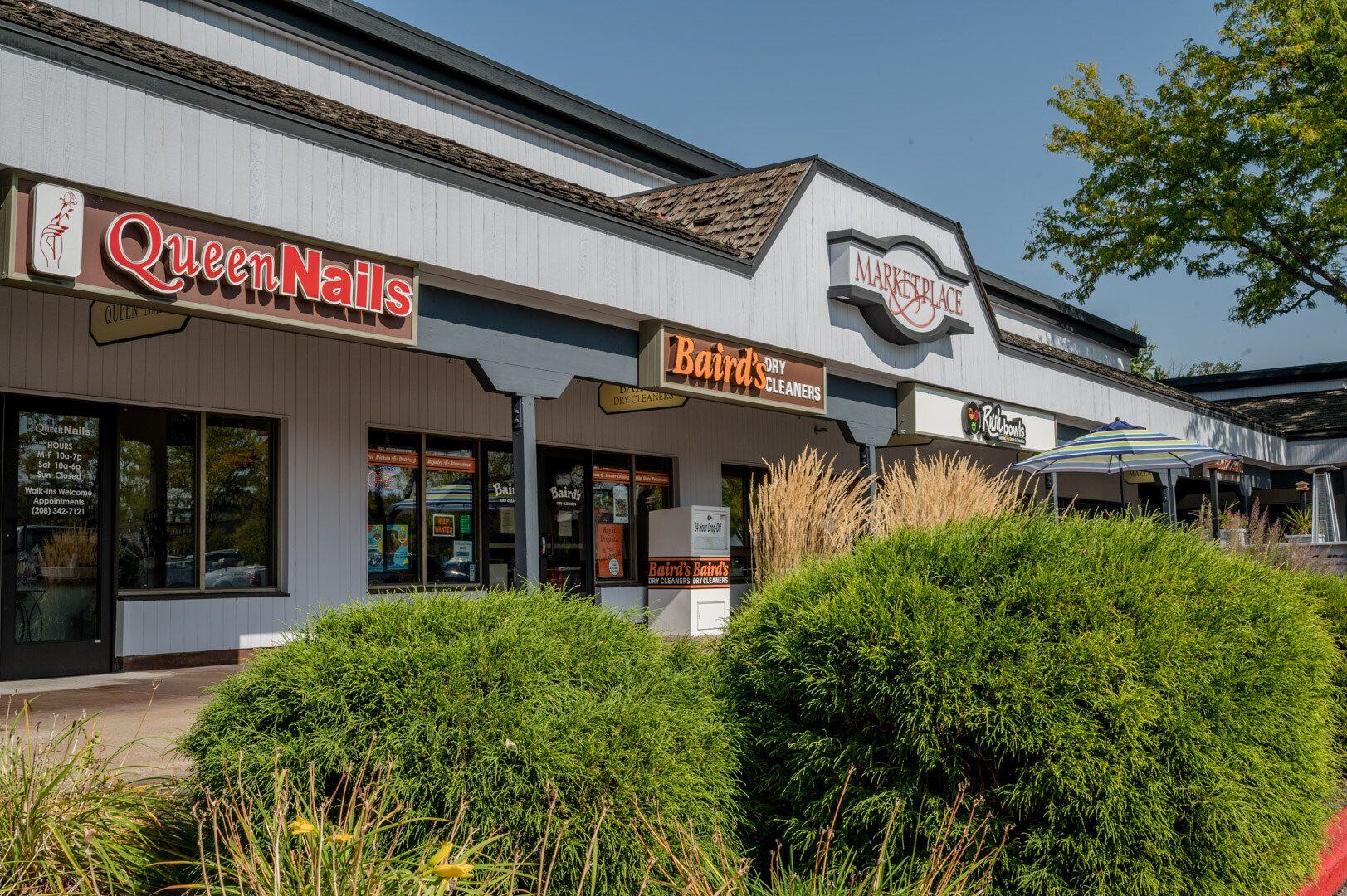 commercial painting of the exterior of a shopping center in Boise, Idaho