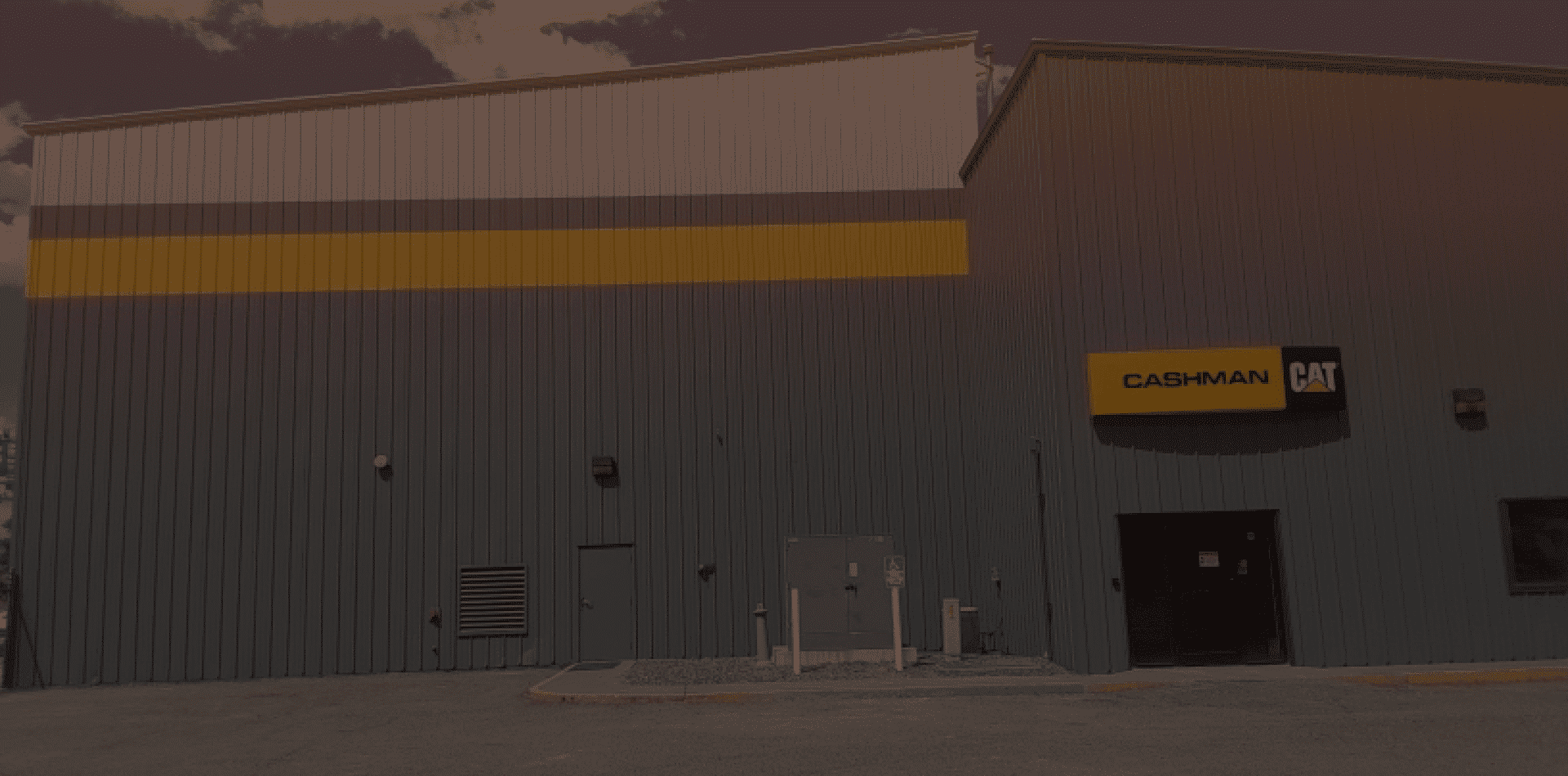 exterior-grey-cat-building